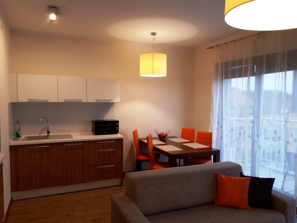 Apartament Trzynastka Свіноуйсьце Екстер'єр фото